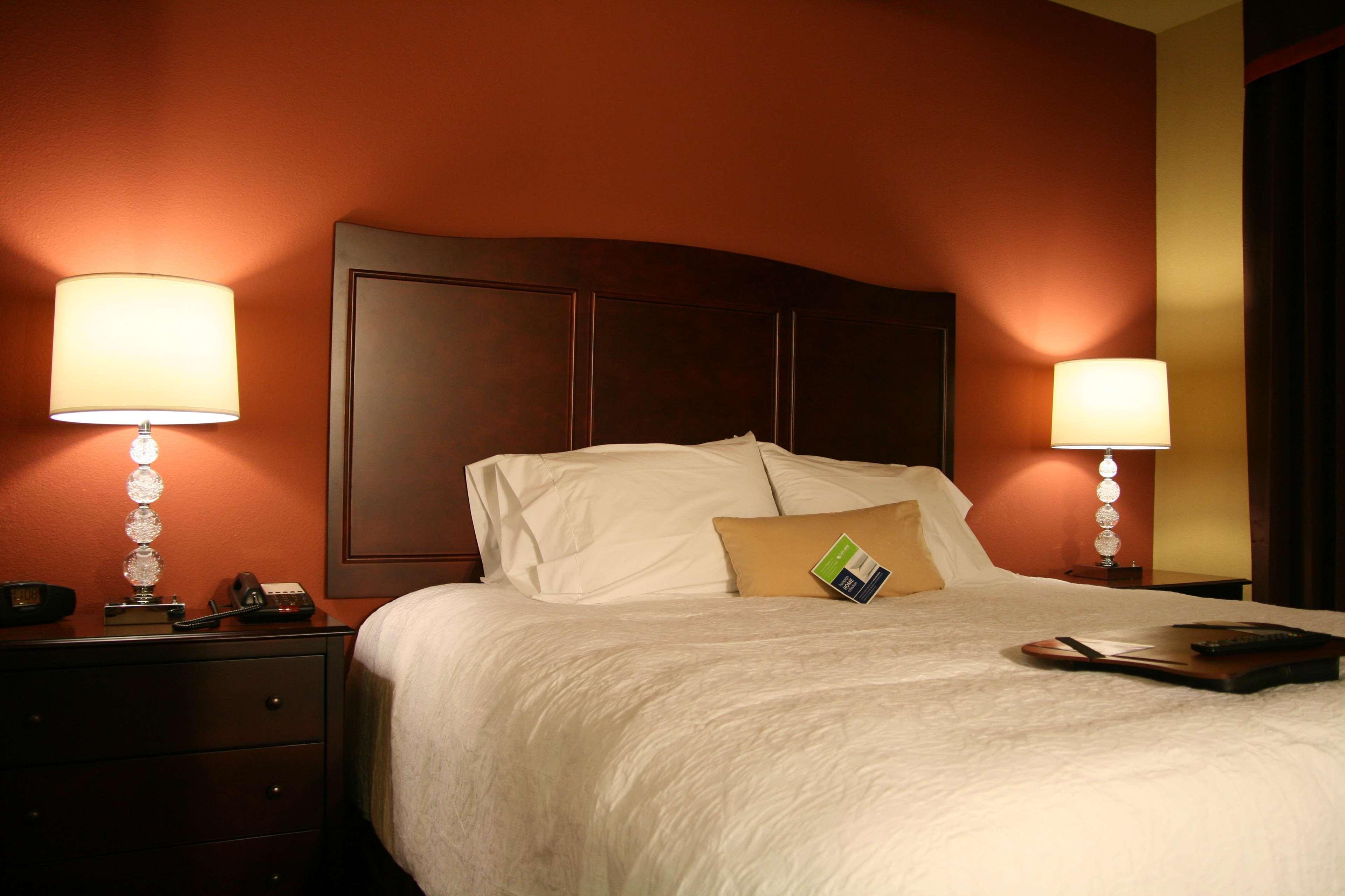 Hampton Inn & Suites Mission Bilik gambar