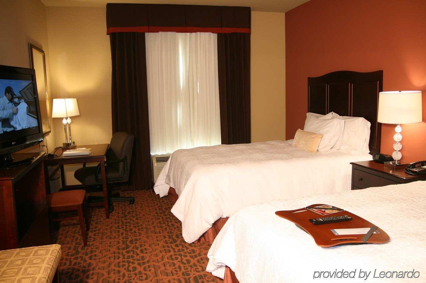 Hampton Inn & Suites Mission Bilik gambar